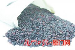 淘米水變黑 人工色素？